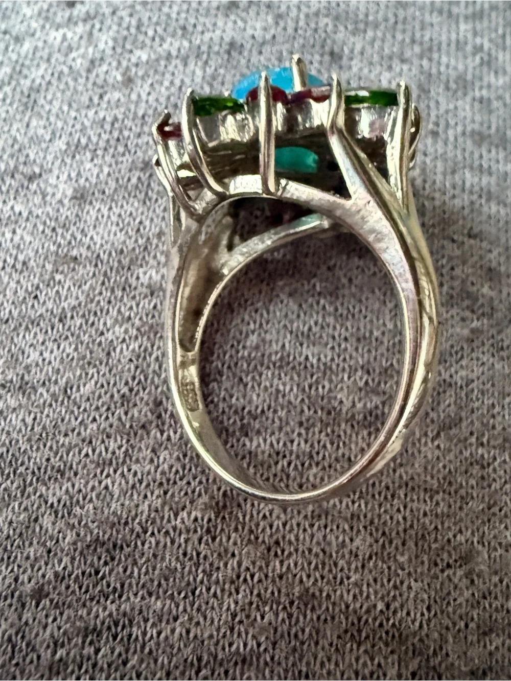 Natural blue opal Sz7.5